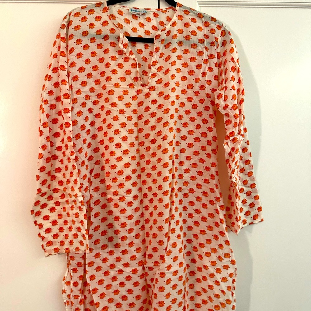 Soft cotton tunic. Perfect for beach and summer.